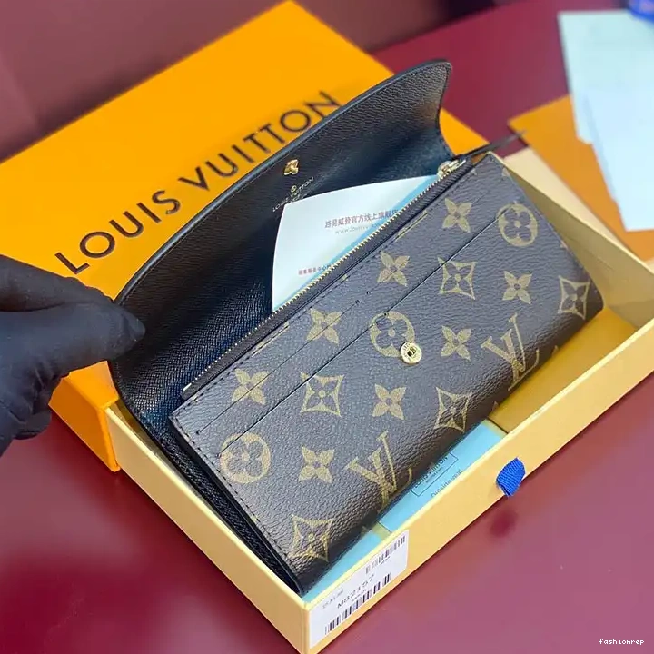 Fashionrepsfam ru LV Bags 2411YA0032 0819